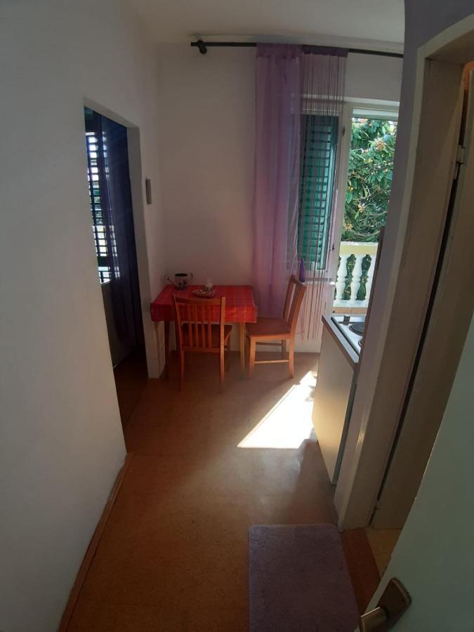 Apartmani Milka Pakostane Exterior photo